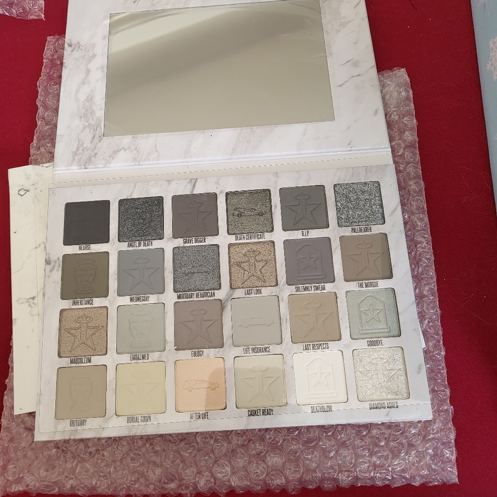 Brand new cremated palette by Jeffree Star